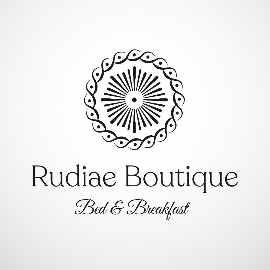 Bed and Breakfast Rudiae Boutique Лечче Экстерьер фото